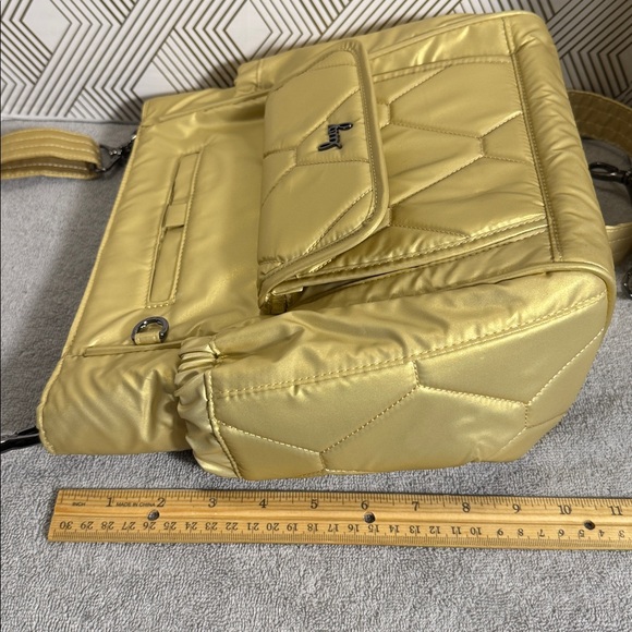 Lug Toss convertible Crossbody bag Shimmering gold Bag adjustable - Picture 11 of 14